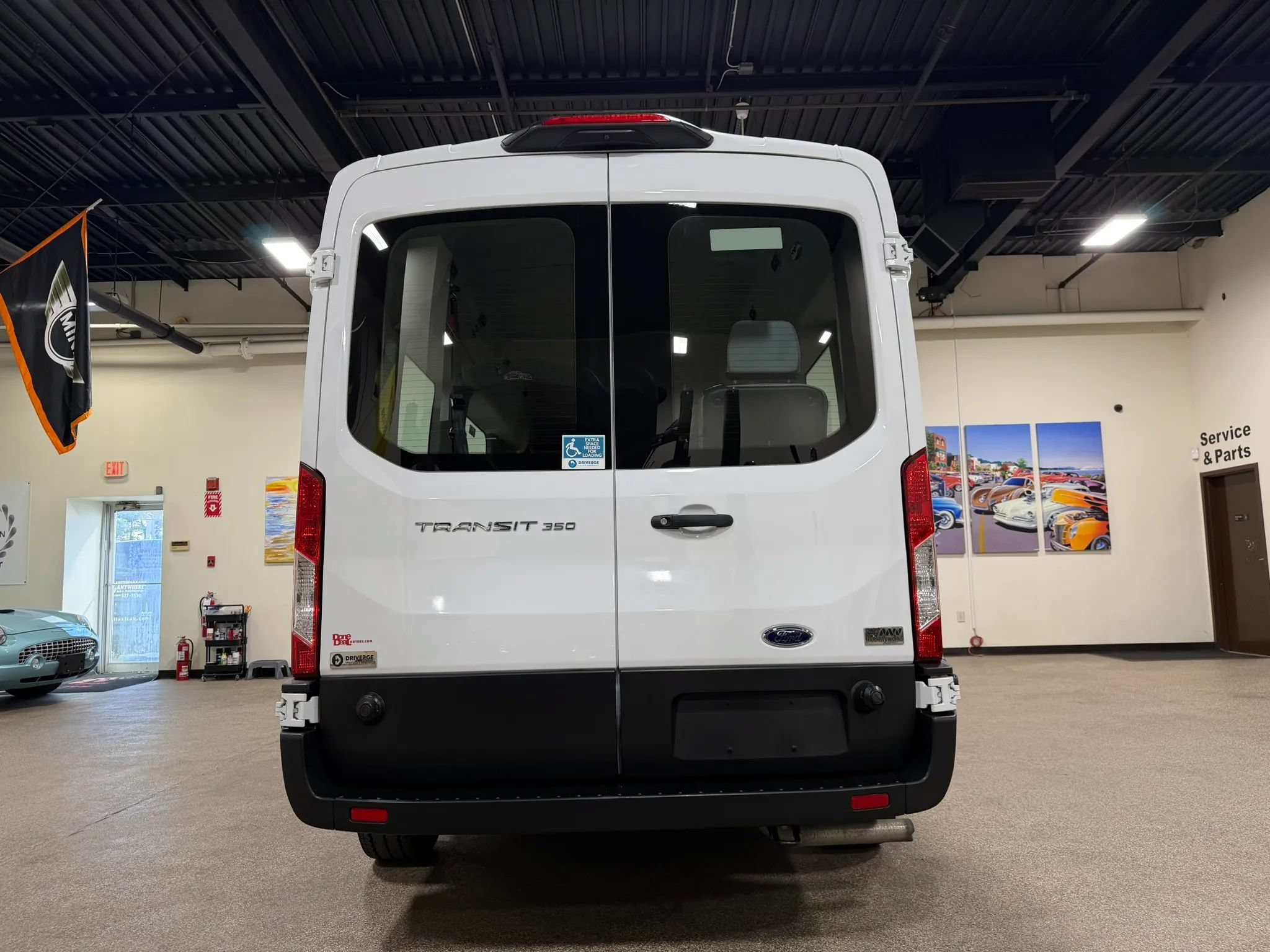 Used 2023 Ford Transit 350 XL RWD image 7