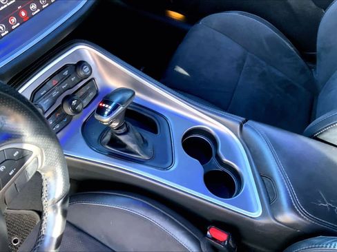 Used 2019 Dodge Challenger R/T w/ Plus Package image 13