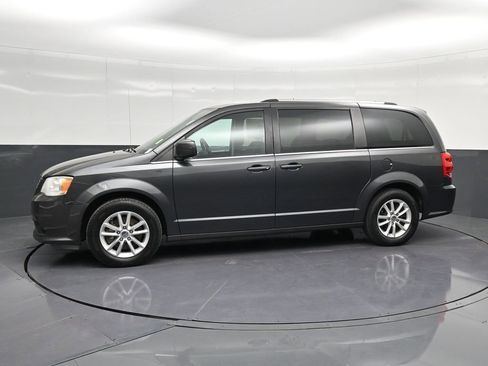 Used 2018 Dodge Grand Caravan SXT image 7
