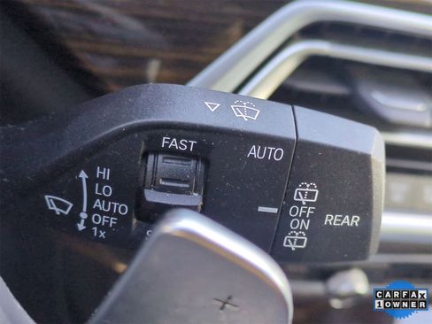 Used 2020 BMW X5 M50i w/ Premium Package image 27