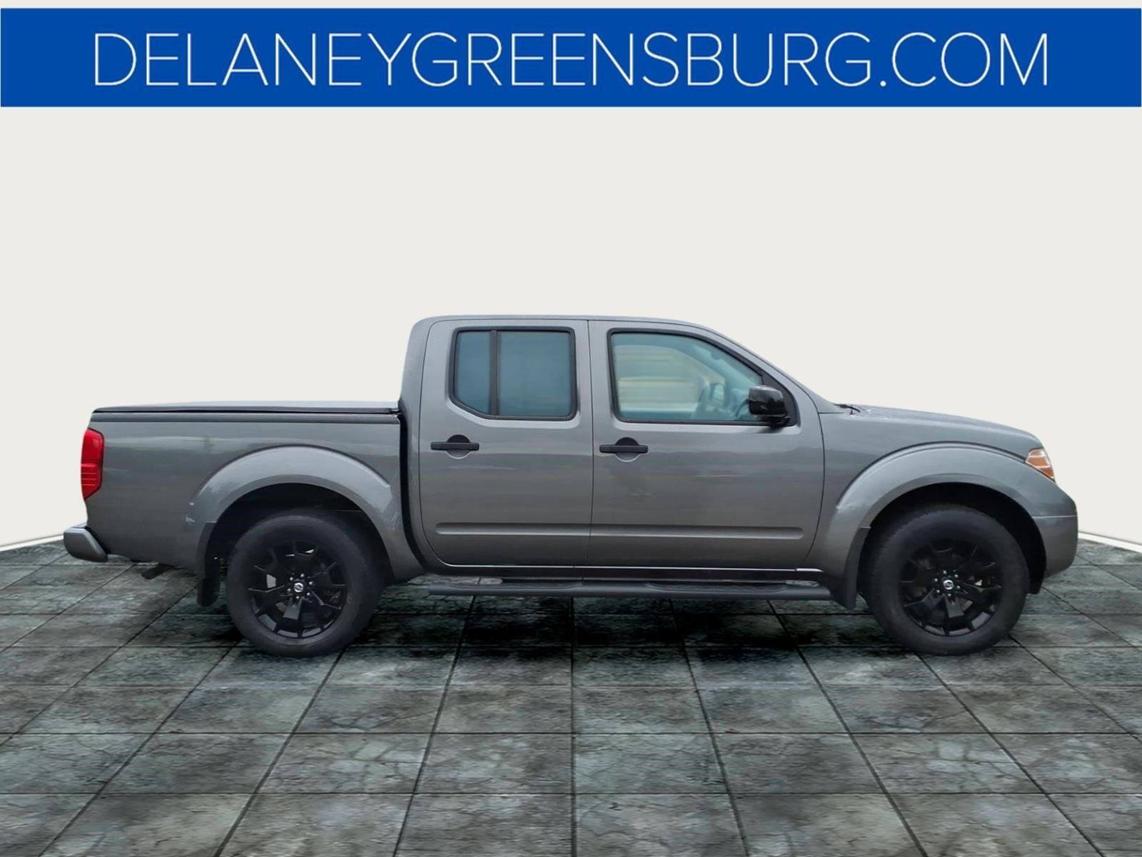 Used 2021 Nissan Frontier SV w/ Midnight Edition Floor Mats AWD/4WD image 2