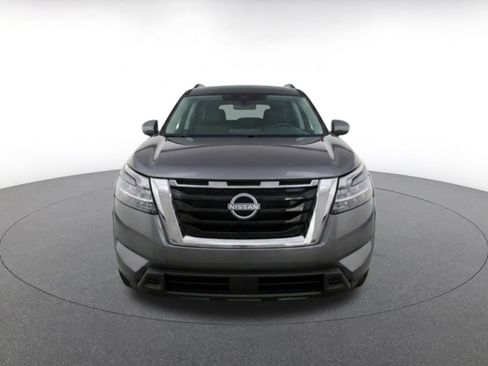 Used 2025 Nissan Pathfinder SV AWD/4WD image 4