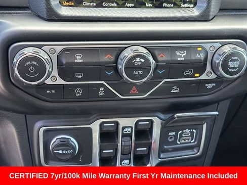 Used 2023 Jeep Wrangler Unlimited Sahara AWD/4WD image 18