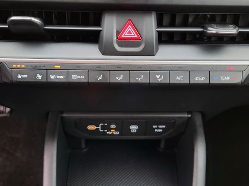 Used 2025 Kia K4 LXS image 19