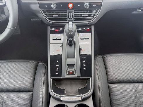 New 2026 Porsche Macan S AWD/4WD image 20