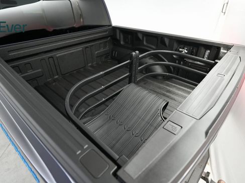 Used 2024 Ford F150 Lightning Lariat image 18