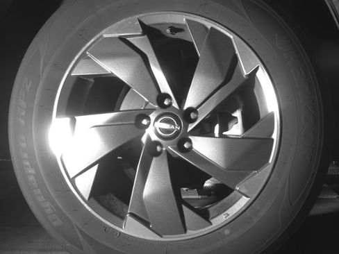 Used 2025 Nissan Rogue SV AWD/4WD image 13