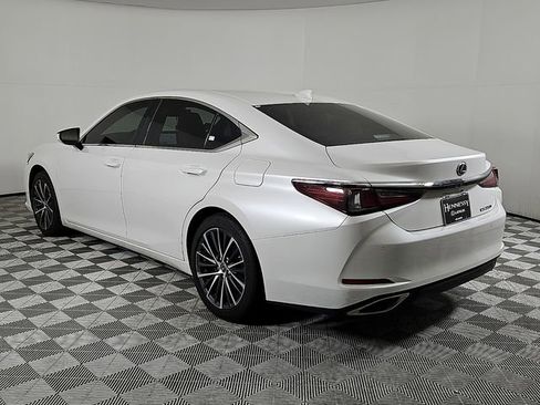 Used 2025 Lexus ES 350 w/ Premium Package image 7