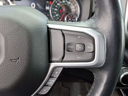 Used 2022 RAM 1500 Big Horn AWD/4WD image 35