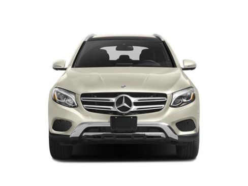 Used 2019 Mercedes-Benz GLC 350e 4MATIC image 4