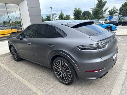 Used 2022 Porsche Cayenne GTS AWD/4WD image 7