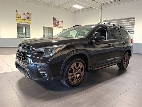 Certified 2025 Subaru Ascent Bronze Edition image 3