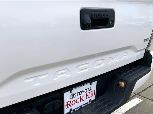 Used 2023 Toyota Tacoma TRD Sport image 31