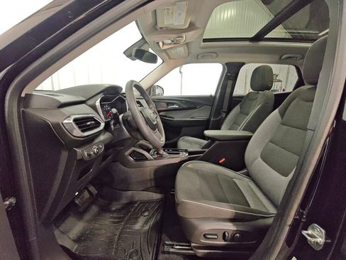 Used 2021 Chevrolet TrailBlazer LT w/ Sun and Liftgate Package FWD image 25