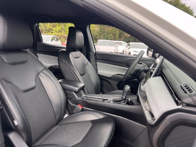 Used 2023 Jeep Compass Latitude AWD/4WD image 31