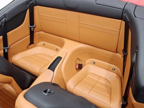 Used 2016 Ferrari California T RWD image 25