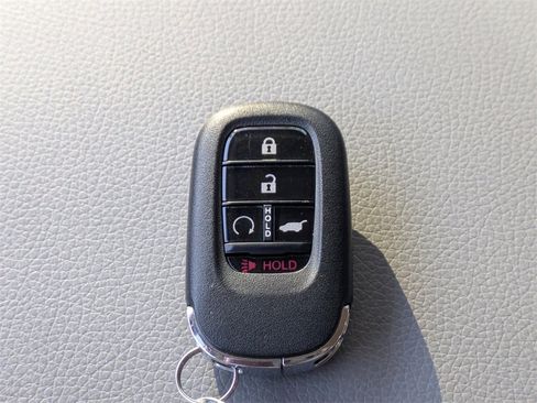 Used 2024 Honda Pilot Touring image 30