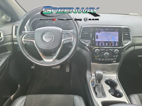 Used 2021 Jeep Grand Cherokee Laredo X image 12