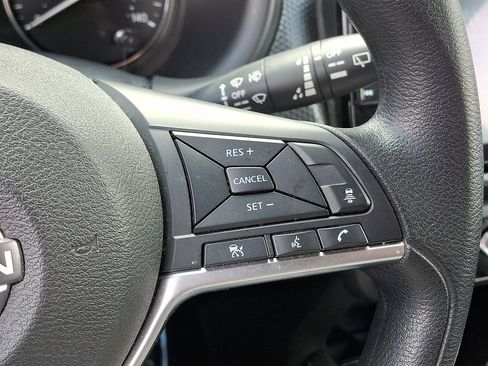 Used 2023 Nissan Kicks SV w/ Exterior Package image 22