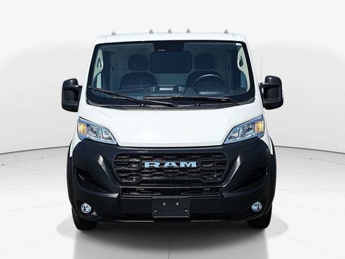 Used 2025 RAM ProMaster 2500 w/ Convenience Group FWD image 12