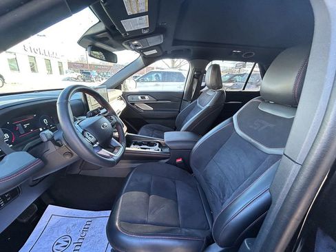 Certified 2025 Ford Explorer ST image 14