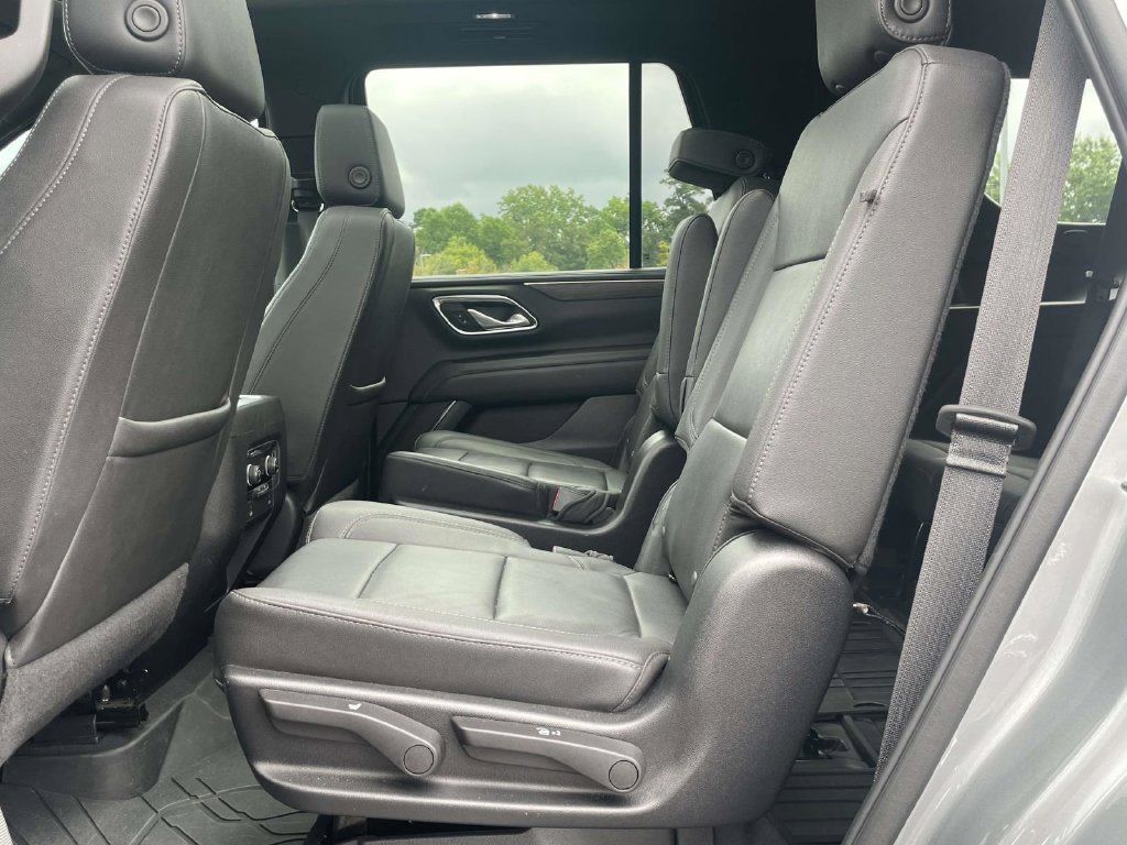 Used 2023 Chevrolet Tahoe Z71 AWD/4WD image 11