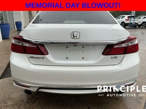 Used 2017 Honda Accord EX-L image 10