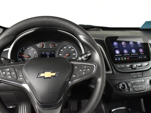 Used 2024 Chevrolet Malibu LT image 16