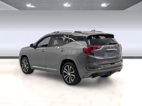 Used 2020 GMC Terrain Denali image 2