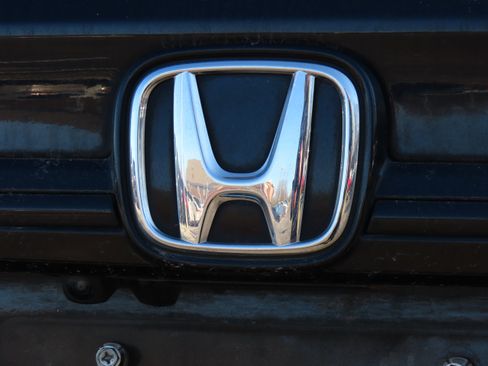 Used 2023 Honda Odyssey Sport image 16