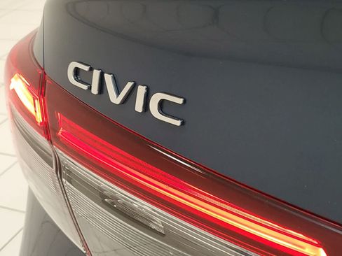 Certified 2025 Honda Civic Sport image 19