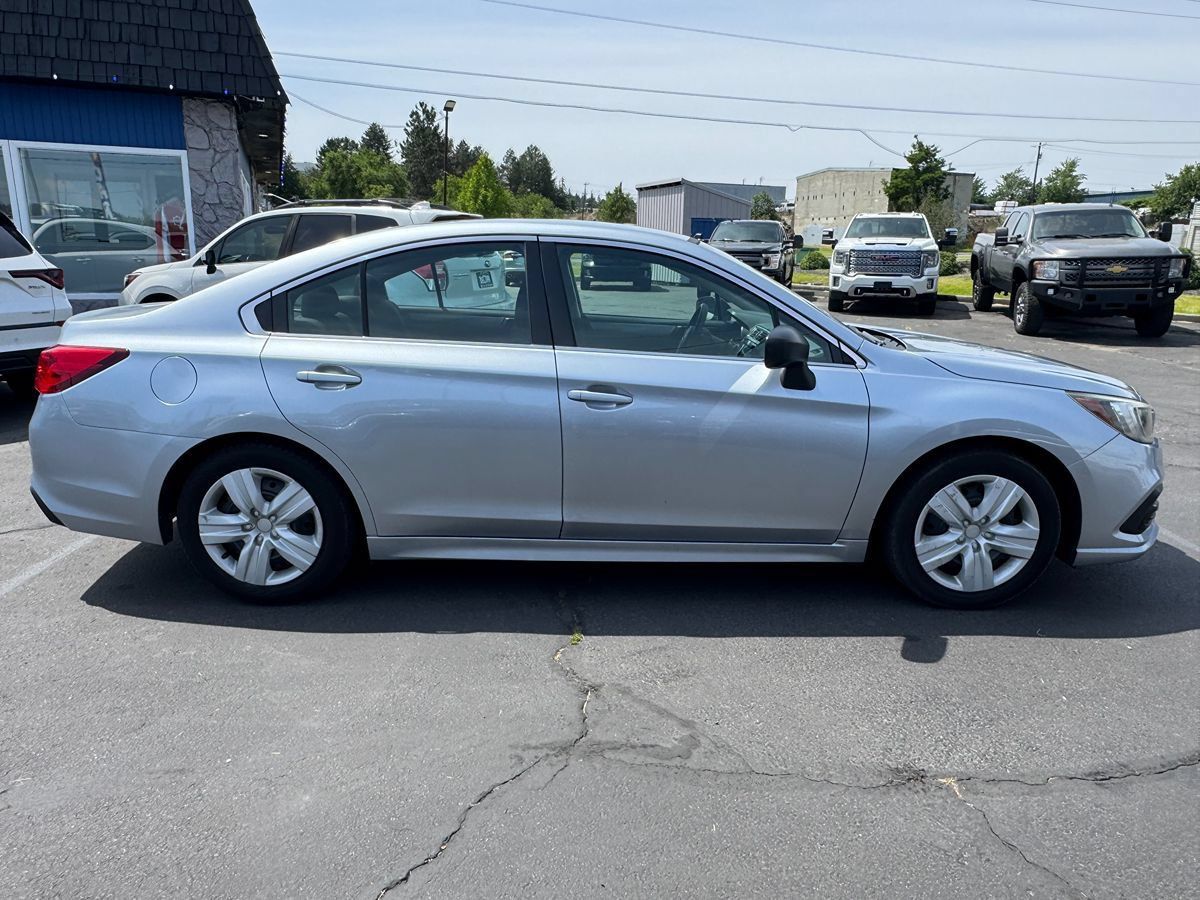 Used 2018 Subaru Legacy 2.5i AWD/4WD image 12