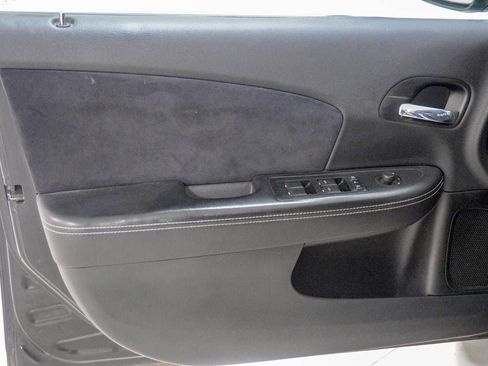 Used 2014 Chrysler 200 Limited w/ 200 S V6 Premium Group image 13