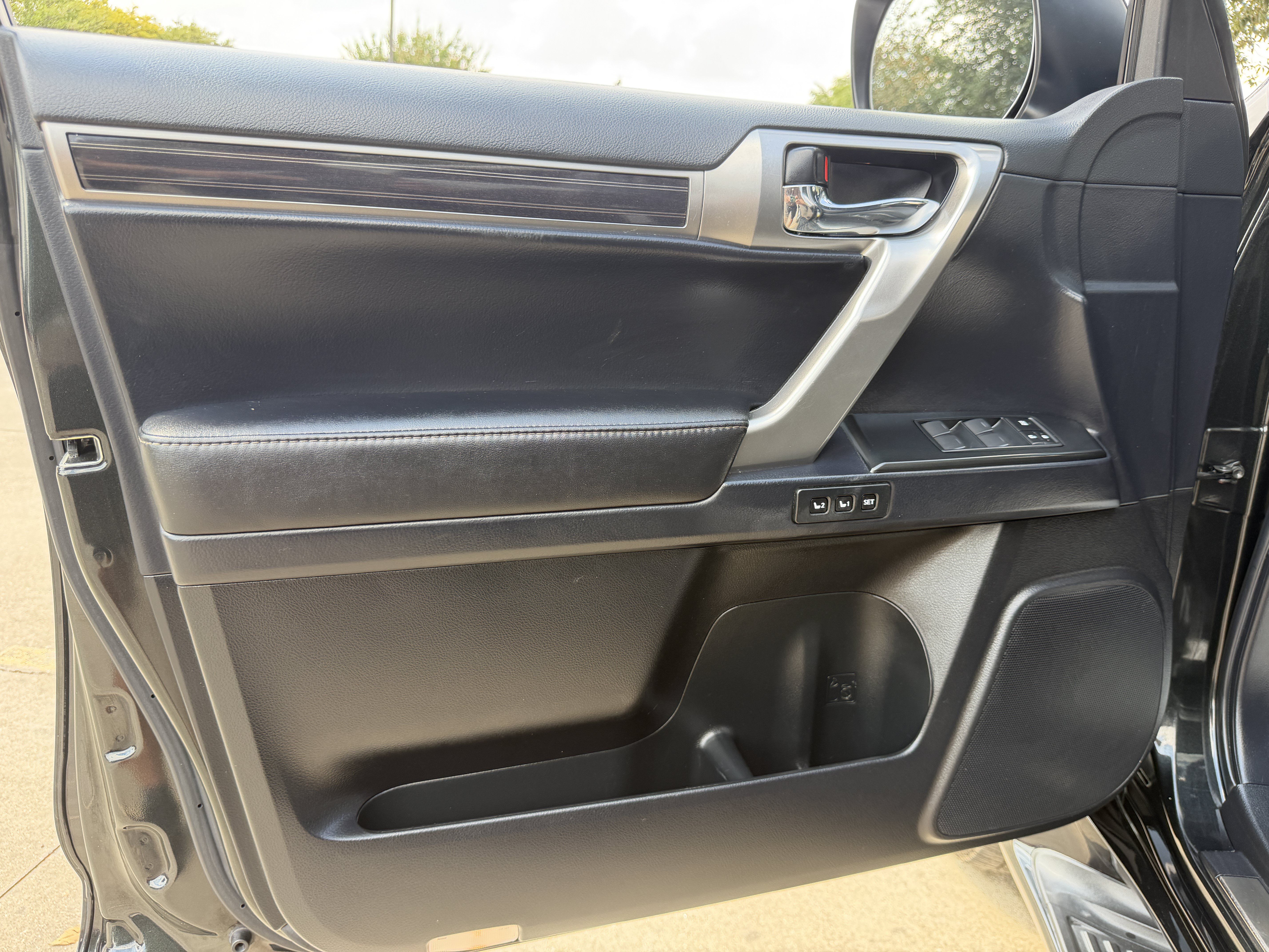 Used 2022 Lexus GX 460 Premium w/ Premium Package AWD/4WD image 33
