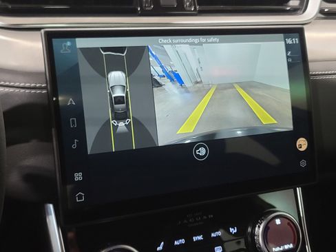 New 2024 Jaguar XF R-Dynamic SE image 20