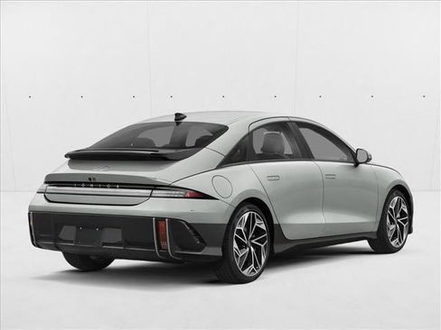 New 2025 Hyundai Ioniq 6 SEL image 2