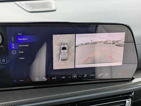 New 2026 Chevrolet Traverse High Country image 22