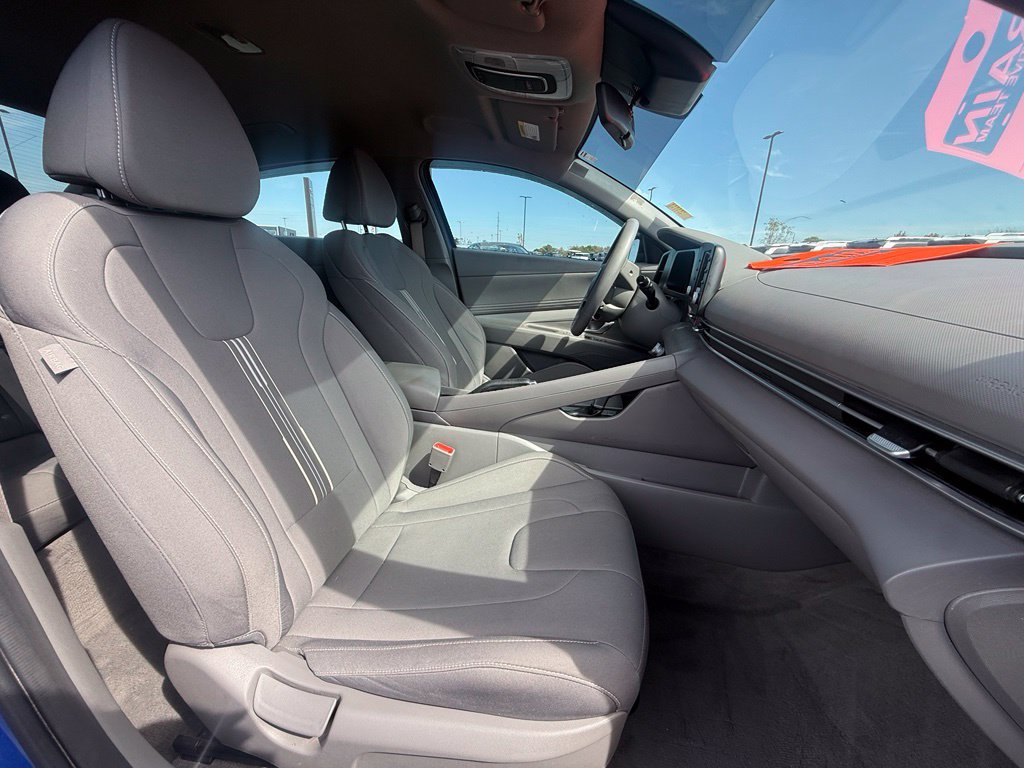 Certified 2025 Hyundai Elantra Sport FWD image 28