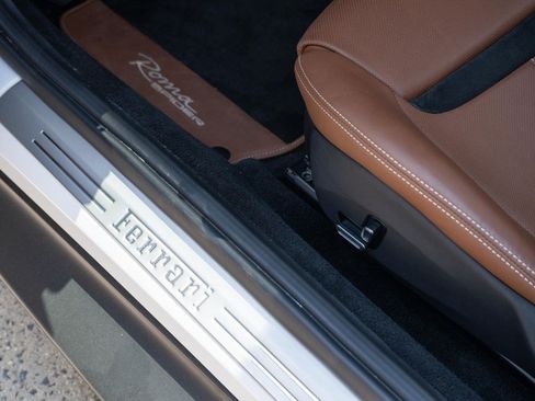 Used 2024 Ferrari Roma Spider RWD image 35