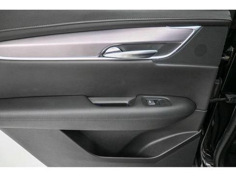 Used 2019 Cadillac XT5 Luxury FWD image 27