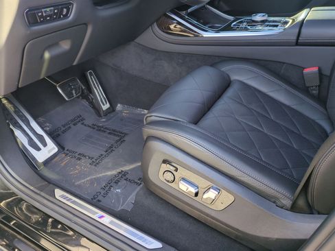 Certified 2023 BMW X7 xDrive40i w/ Executive Package image 16