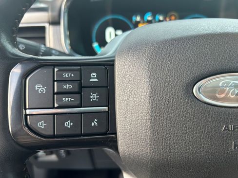 Used 2021 Ford F150 Platinum w/ FX4 Off-Road Package image 17