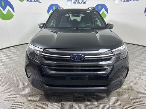 Certified 2025 Subaru Forester Premium w/ Convenience Package #1 AWD/4WD image 2