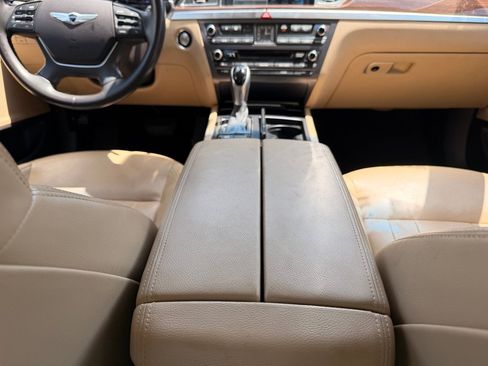 Used 2016 Hyundai Genesis 3.8 RWD image 19