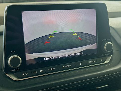 Used 2023 Nissan Rogue SV image 22