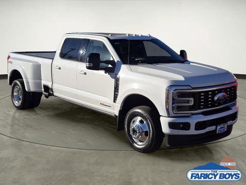 Used 2025 Ford F350 Platinum image 5