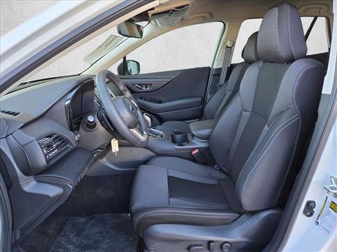 Used 2025 Subaru Outback Premium w/ Popular Package #1A image 11