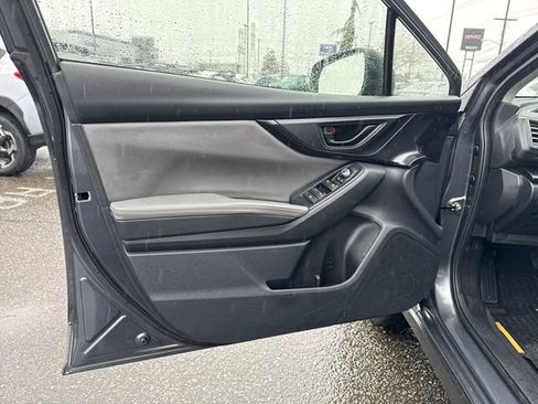 Used 2021 Subaru Crosstrek 2.5i Sport w/ Moonroof Package image 17