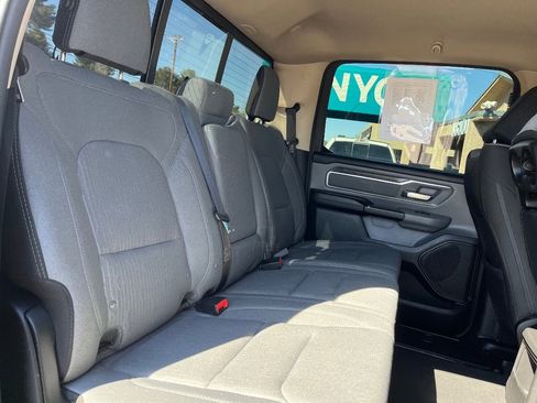 Used 2019 RAM 1500 Big Horn image 33