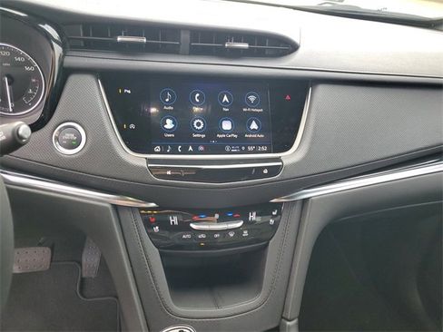 Used 2025 Cadillac XT5 Premium Luxury image 18